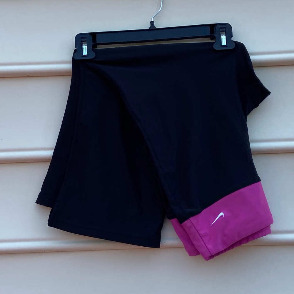 Nike yoga pants size XS ( 0-2). - Picture 8 of 16